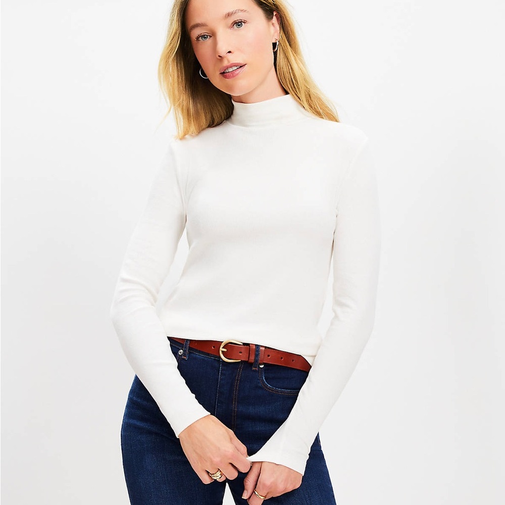LOFT White Ribbed Mockneck Top